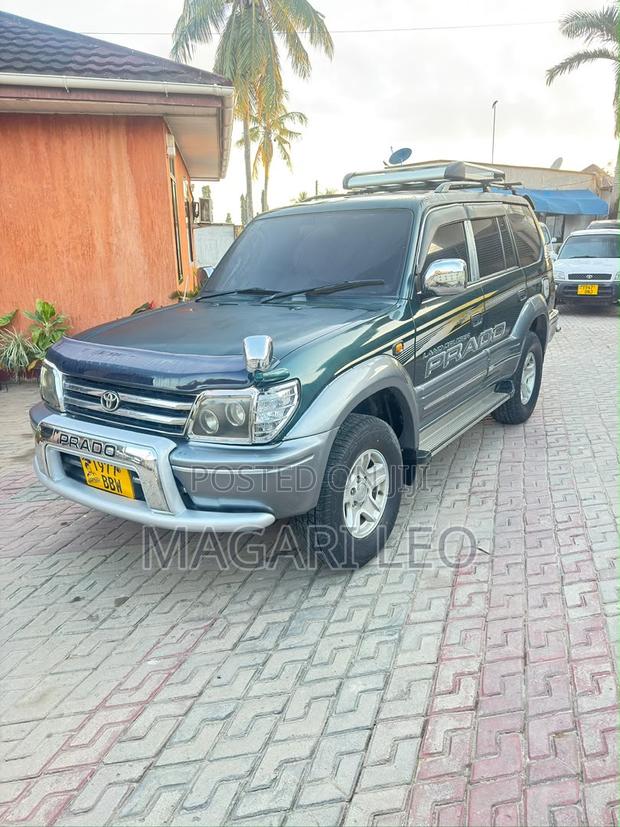 Toyota Land Cruiser Prado 2.7 16V 5dr 2001 Green