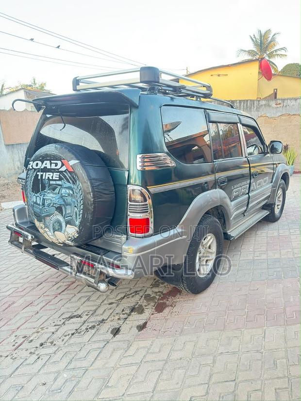 Toyota Land Cruiser Prado 2.7 16V 5dr 2001 Green