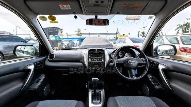 Toyota RAV4 2004 Silver