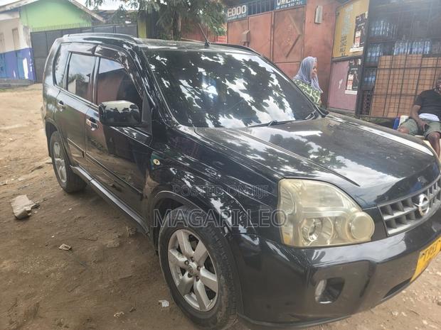 Nissan X-Trail 2.0 2008 Black