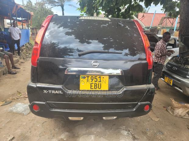 Nissan X-Trail 2.0 2008 Black