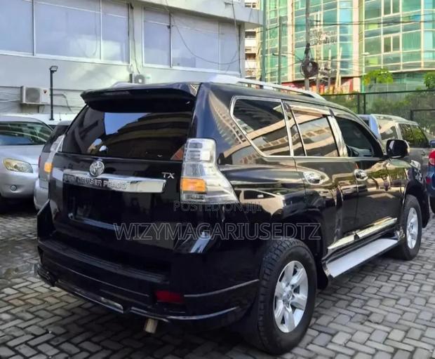 Toyota Land Cruiser Prado 2012 Black