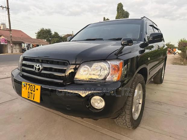 Toyota Kluger 2005 Black