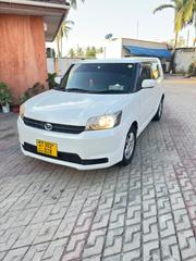 Toyota Corolla Rumion 2010 White for sale