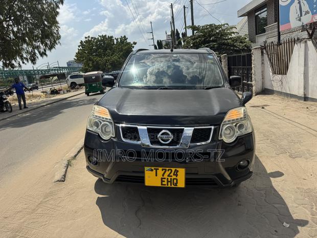 Nissan X-Trail 2012 Black