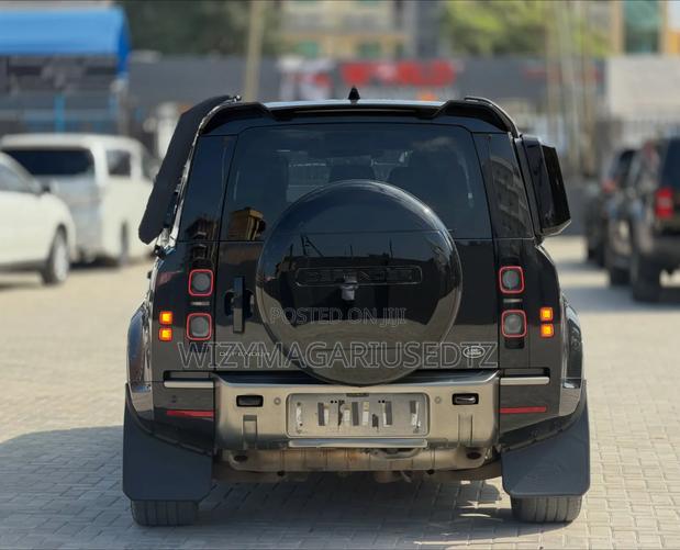 Land Rover Defender 2021 Matt Black