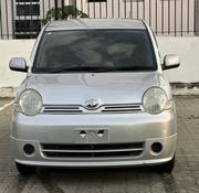 Toyota Sienta 2005 Silver for sale