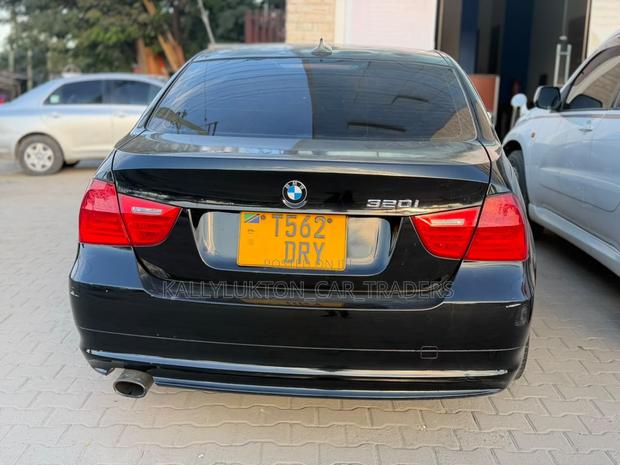BMW 3 Series 2010 Black