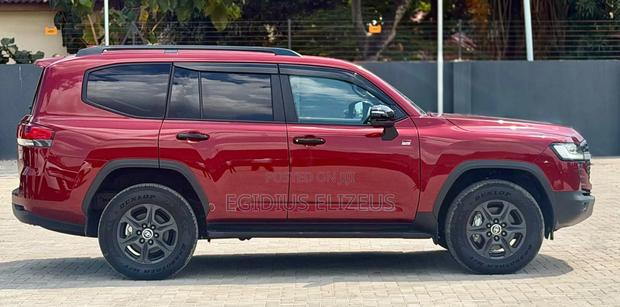New Toyota Land Cruiser 2025 Maroon