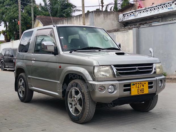 Mitsubishi Pajero 2007 Silver