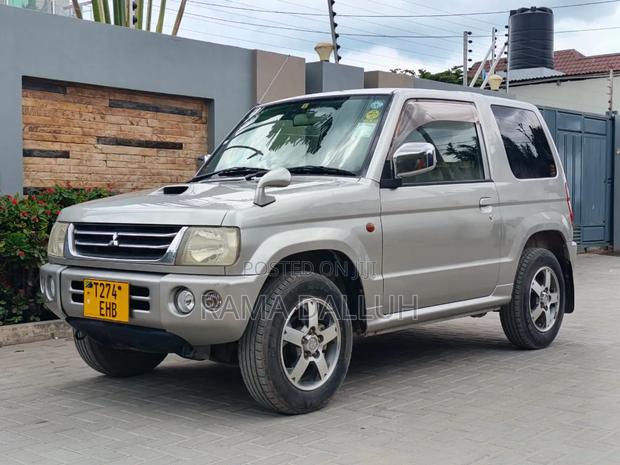 Mitsubishi Pajero 2007 Silver