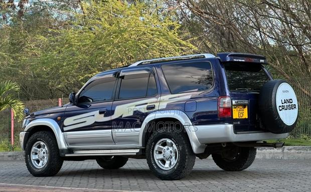 Toyota Hilux Surf 3.0DT 2000 Blue