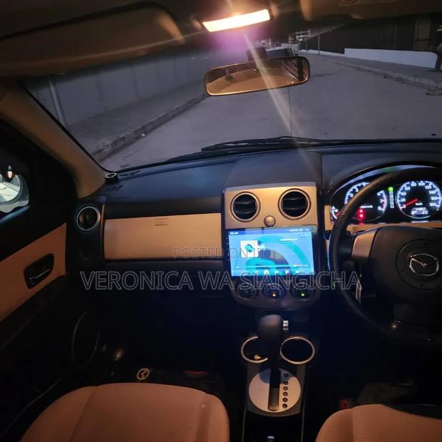 Mazda Verisa 2006 Silver