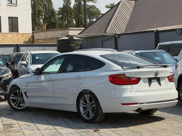 BMW 3 Series 2013 White