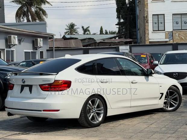 BMW 3 Series 2013 White
