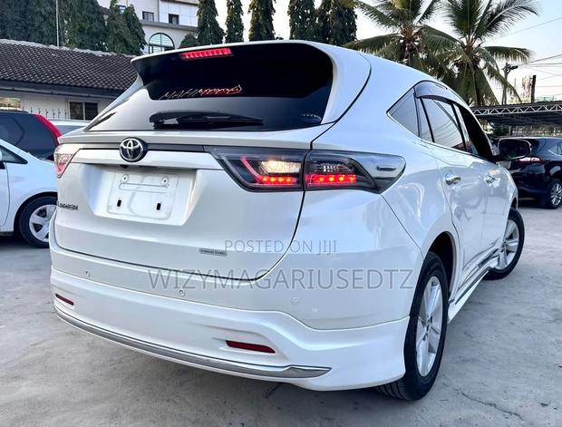 Toyota Harrier 2016 White