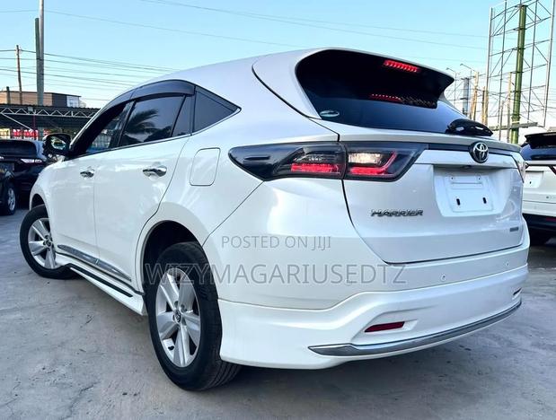 Toyota Harrier 2016 White