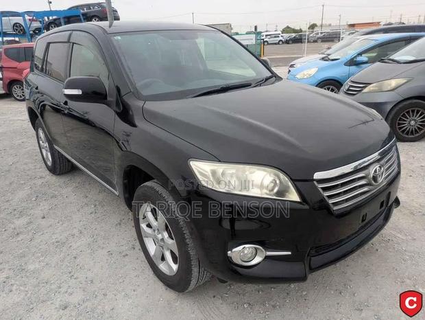 Toyota Vanguard 2013 Black