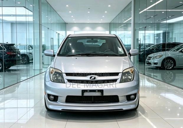 Toyota IST 2009 Silver