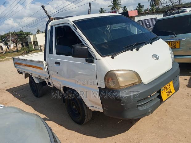 Toyota TownAce 2004 White