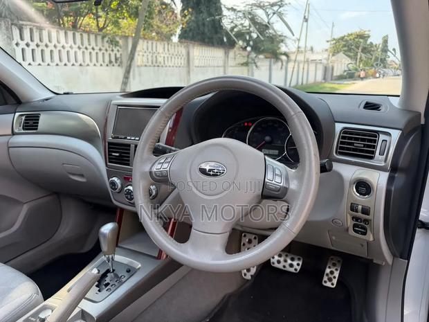Subaru Forester 2009 Pearl