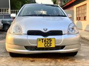 Toyota Vitz 2000 Silver for sale