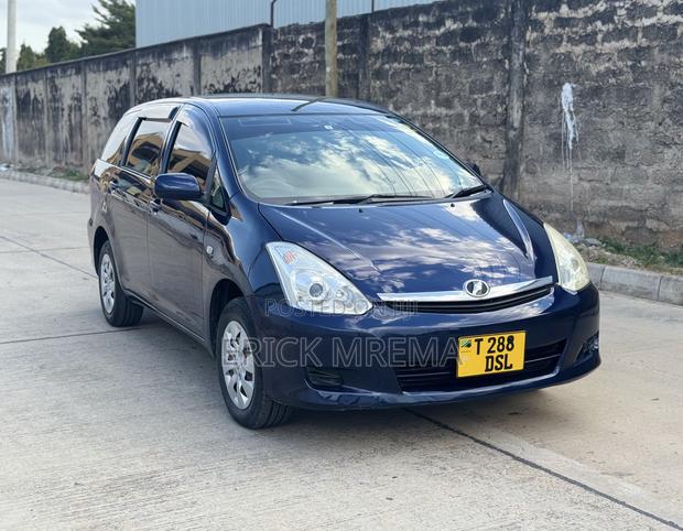 Toyota Wish 2005 Blue