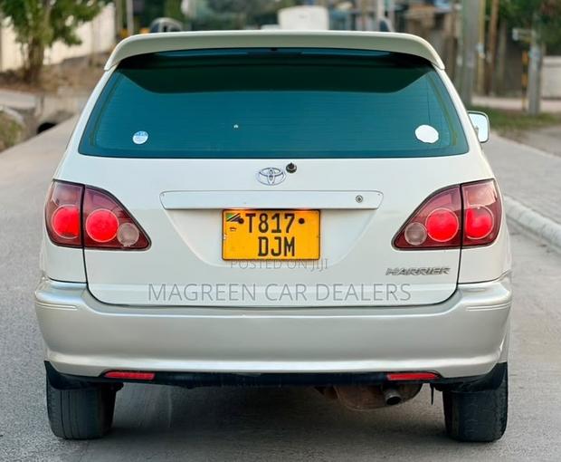 Toyota Harrier 2007 Gold