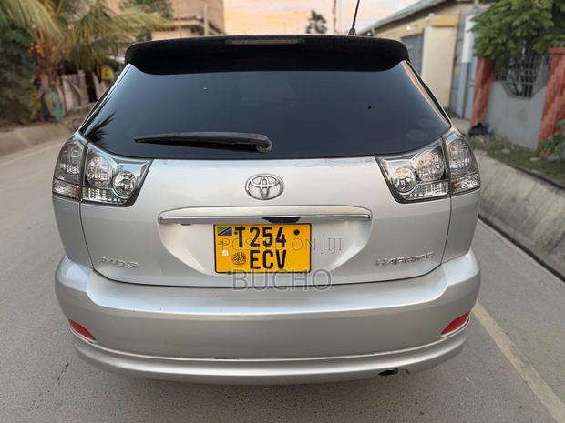 Toyota Harrier 2005 Silver