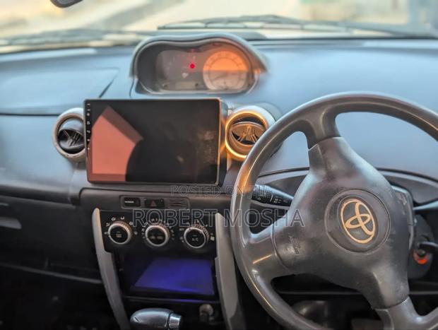 Toyota IST 2005 White