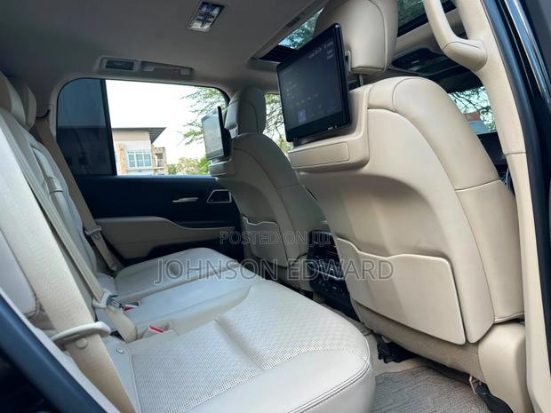 Toyota Land Cruiser 2023 Black