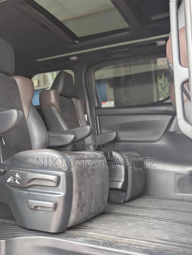 Toyota Alphard 2016 White