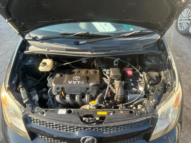 Toyota IST 2005 Matt Black