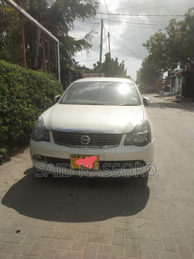 Nissan Bluebird 2008 White