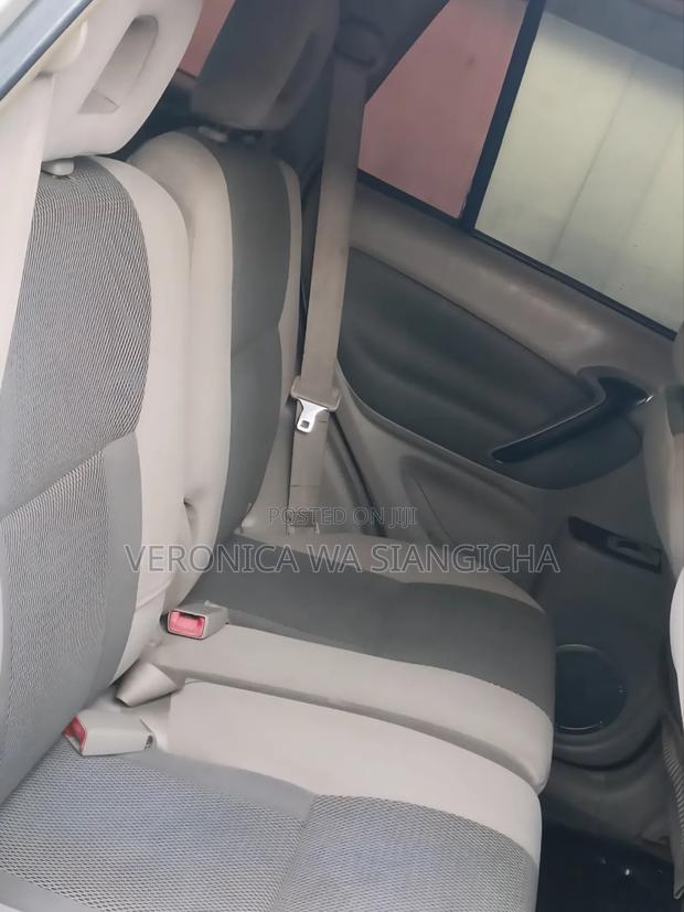 Toyota RAV4 Automatic 2003 Gold