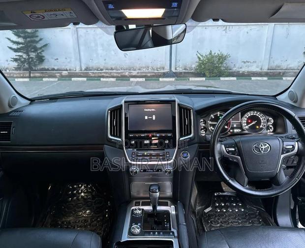 Toyota Land Cruiser 2021 Black