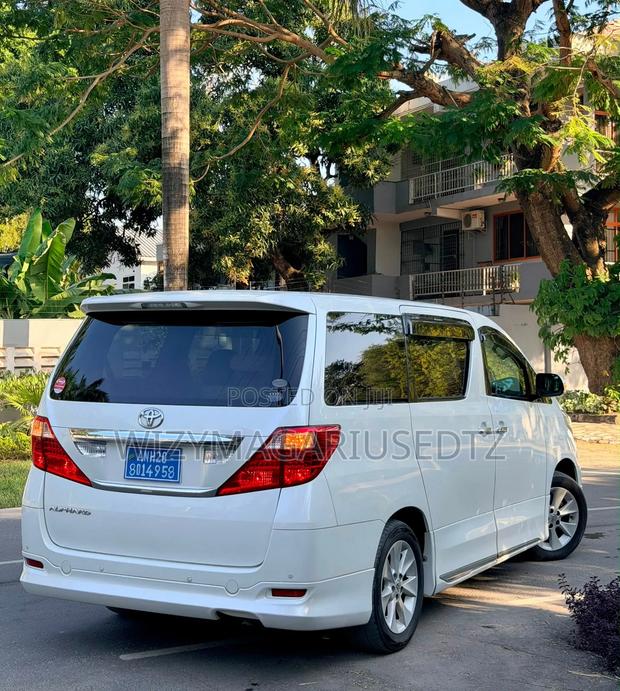 Toyota Vellfire 2008 Pearl