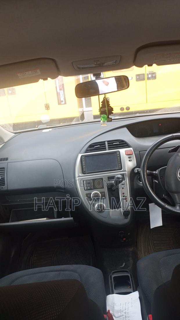Toyota Innova 2006 Silver