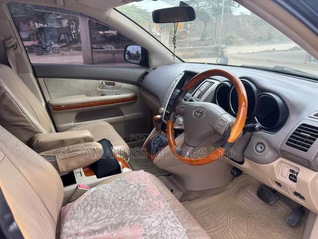 Toyota Harrier 2004 Black