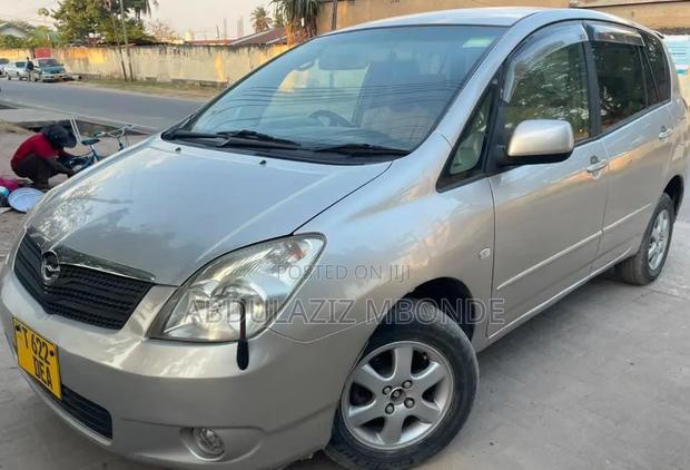Toyota Corolla Spacio 2009 Silver