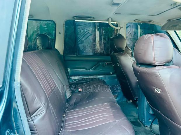 Toyota Land Cruiser 1995 Black