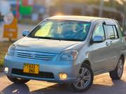 Toyota Raum 2005 Silver for sale
