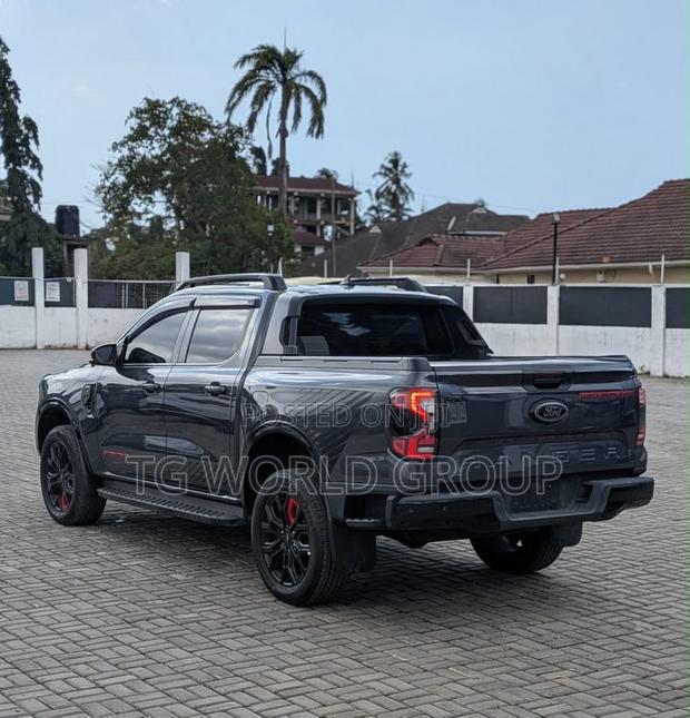 Ford Ranger Wildtrak 2023 Gray