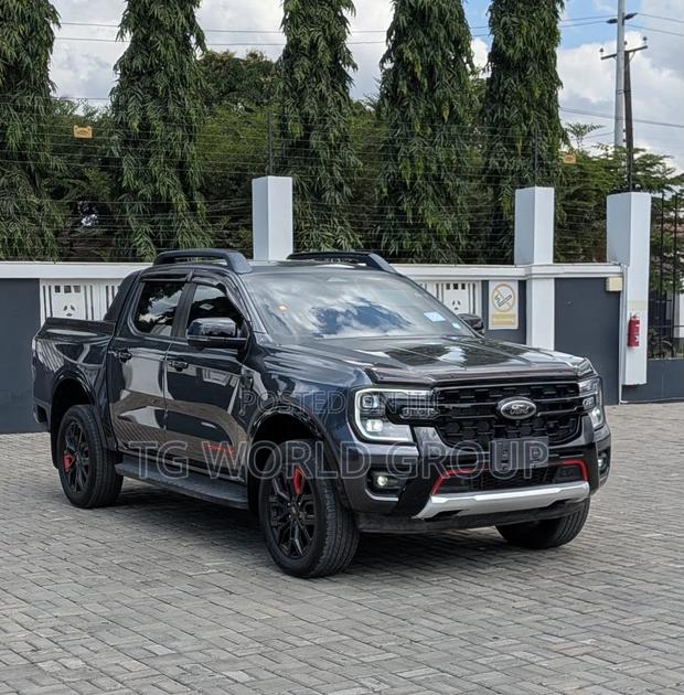 Ford Ranger Wildtrak 2023 Gray