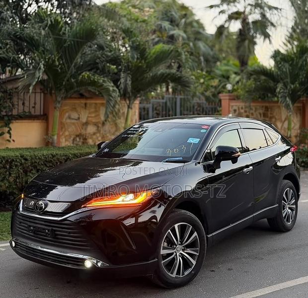 Toyota Harrier 2021 Black