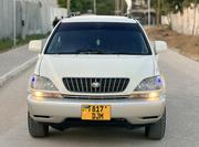 Toyota Harrier 2.4 2005 White for sale