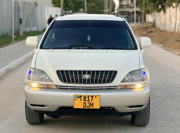 Toyota Harrier 2.4 2005 White