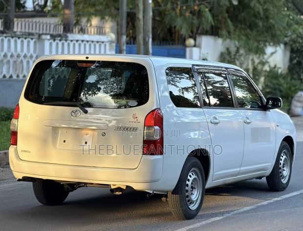 Toyota Probox 2015 White