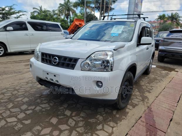 Nissan X-Trail 2010 White