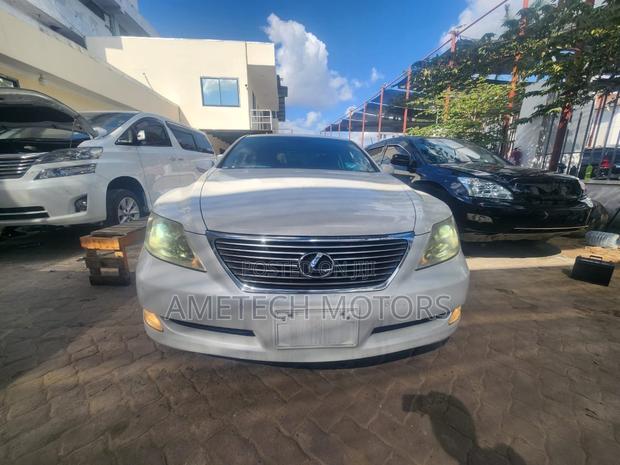 Lexus LS 460 2007 White